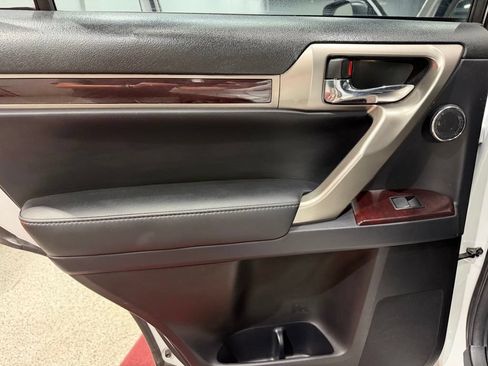Used 2015 Lexus GX 460 Luxury AWD/4WD image 33