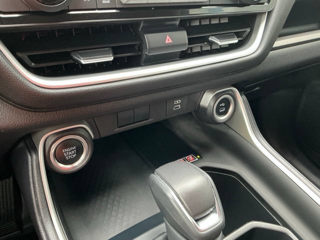 Used 2025 Toyota Grand Highlander AWD image 21