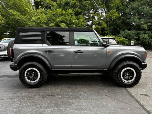 Used 2022 Ford Bronco Badlands w/ Sasquatch Package AWD/4WD image 8