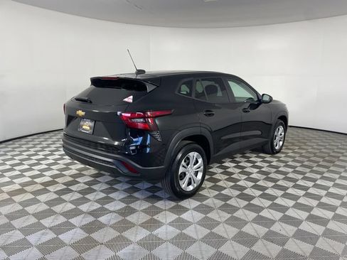 New 2026 Chevrolet Trax LS w/ Driver Confidence Package FWD image 22