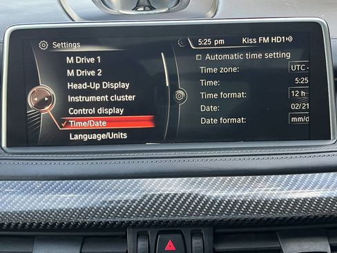 Used 2016 BMW X5 M image 11