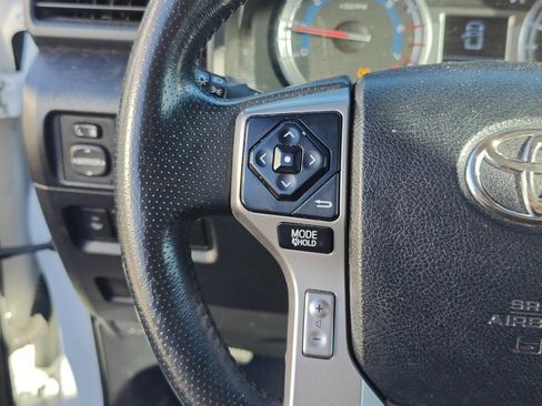 Used 2018 Toyota 4Runner SR5 Premium image 15