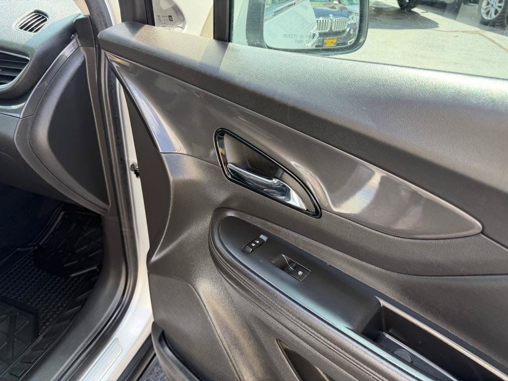 Used 2019 Buick Encore Preferred w/ LPO, Active Package FWD image 19