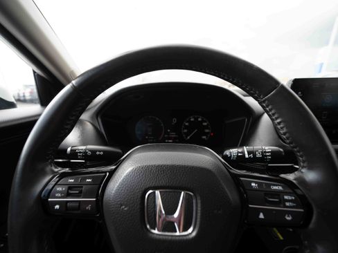 Used 2024 Honda HR-V EX-L image 15