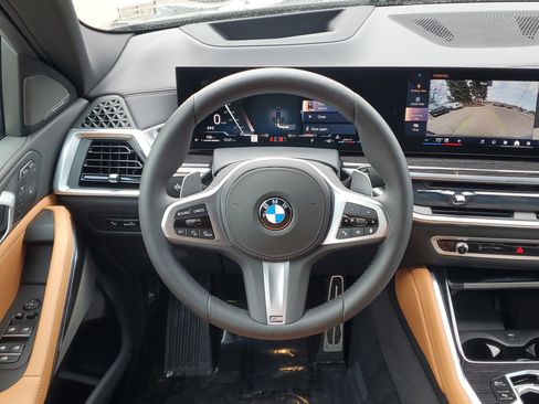 Certified 2026 BMW X6 xDrive40i w/ Climate Comfort Package image 23