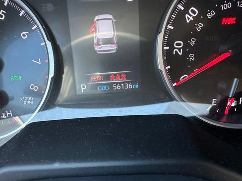 Used 2022 Toyota RAV4 XLE w/ Convenience Package FWD image 12
