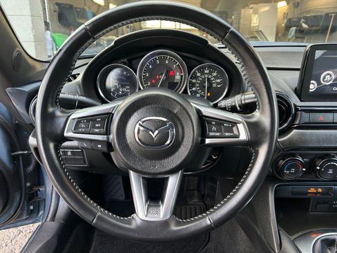 Used 2020 MAZDA MX-5 Miata Club w/ Brembo/BBS Recaro Package image 16