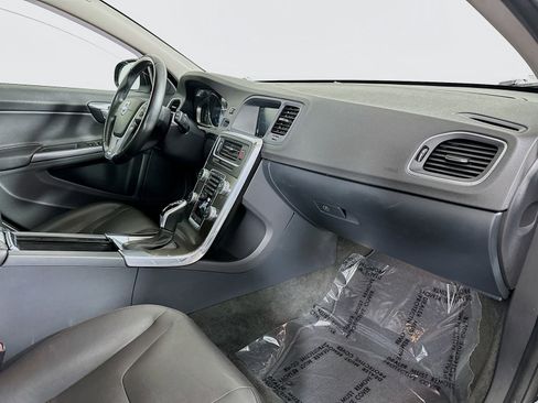 Used 2016 Volvo V60 T5 Premier FWD image 28