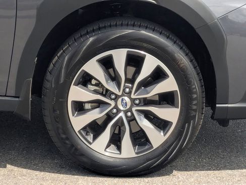 Certified 2025 Subaru Outback Limited AWD/4WD image 11