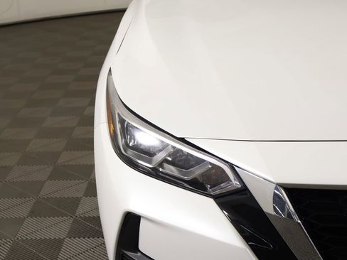 Used 2023 Nissan Sentra SV image 11