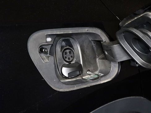 Used 2023 Volkswagen ID.4 Pro S image 30