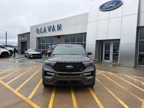 Used 2020 Ford Explorer ST w/ Premium Technology Package AWD/4WD image 2