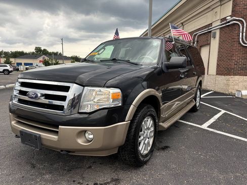 Used 2014 Ford Expedition EL XLT w/ Equipment Group 202A AWD/4WD image 3