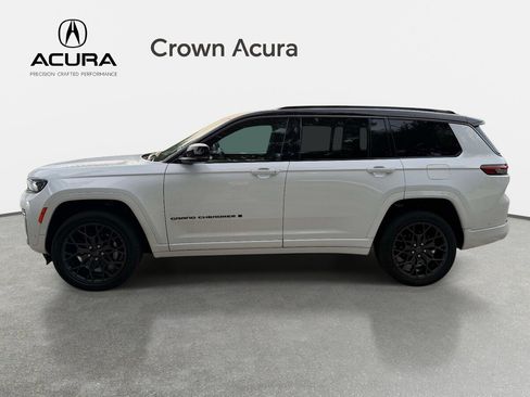 Used 2026 Jeep Grand Cherokee L Summit w/ Obsidian Package AWD/4WD image 2