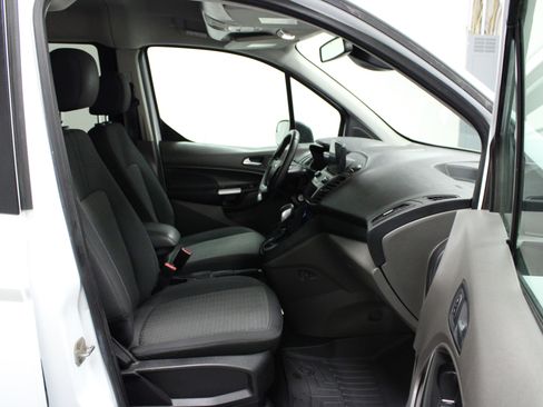 Used 2019 Ford Transit Connect XLT image 17
