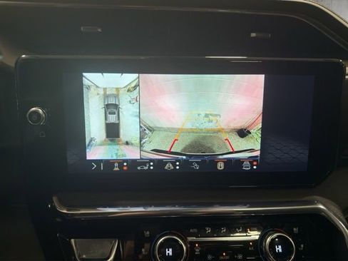 Used 2025 GMC Sierra 2500 Denali w/ Technology Package image 16