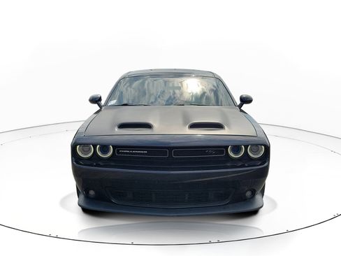 Used 2016 Dodge Challenger R/T Scat Pack RWD image 2