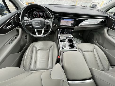 Used 2021 Audi Q7 3.0T Premium Plus w/ Premium Plus Package AWD/4WD image 24