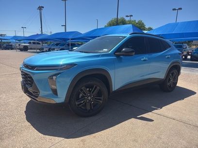 Used 2025 Chevrolet Trax ACTIV w/ Driver Confidence Package