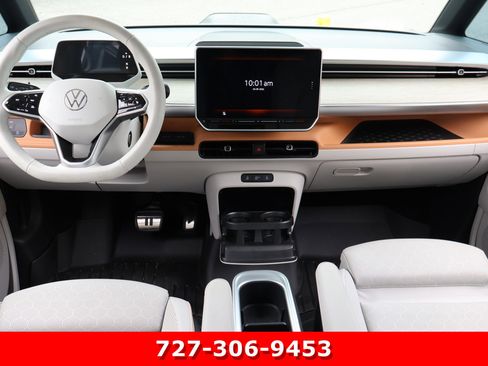 Used 2025 Volkswagen ID. Buzz 1st Edition image 18