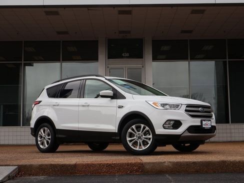 Used 2018 Ford Escape SEL image 1