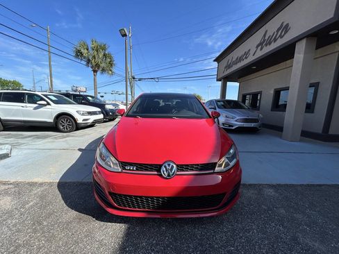 Used 2015 Volkswagen GTI SE image 6