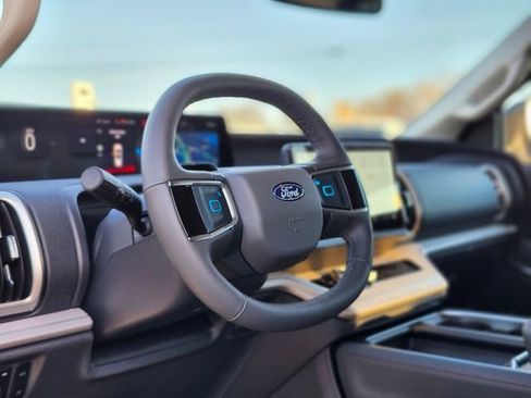 New 2025 Ford Expedition Max Active image 18