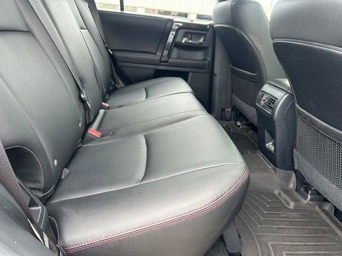 Used 2024 Toyota 4Runner TRD Off-Road Premium w/ Moonroof Package AWD/4WD image 18