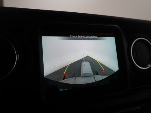 Used 2022 Jeep Wrangler Unlimited Sahara w/ Cold Weather Group image 29