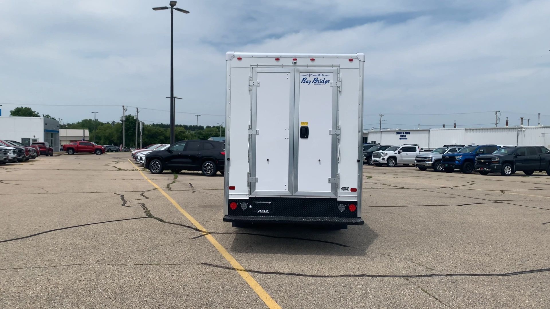 New 2025 GMC Savana 3500 w/ Power Convenience Package RWD image 31