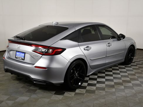Used 2024 Honda Civic Sport image 6