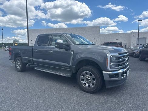 Used 2023 Ford F250 Lariat w/ Chrome Package AWD/4WD image 1