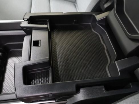 New 2026 RAM 1500 4x4 Crew Cab image 24