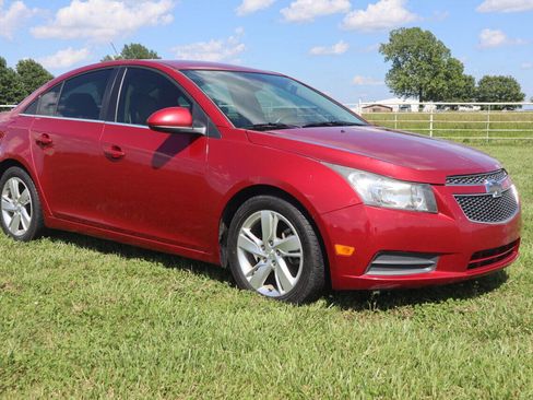 Used 2014 Chevrolet Cruze Diesel w/ Enhanced Safety Package image 4