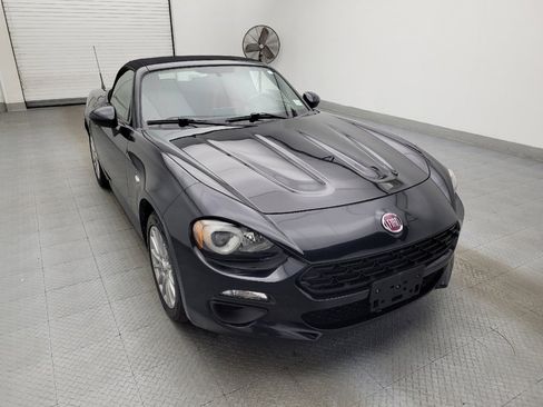 Used 2017 FIAT 124 Spider Classica image 13