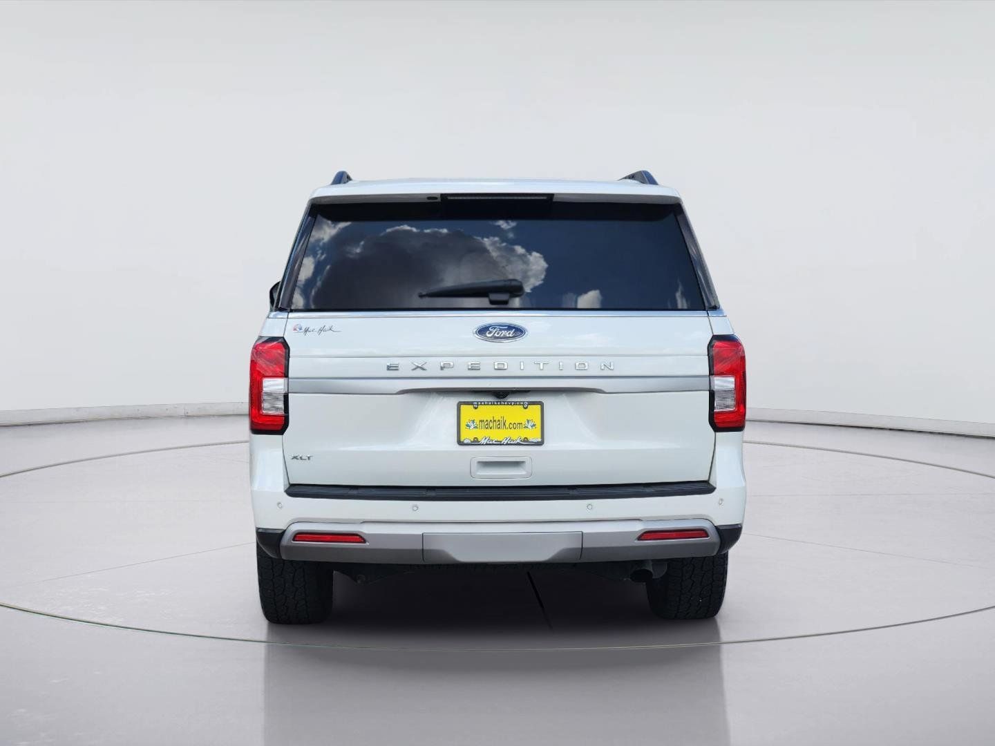 Used 2023 Ford Expedition XLT RWD image 6