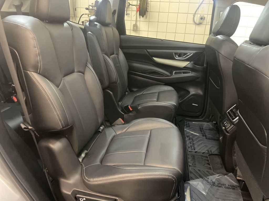 Used 2022 Subaru Ascent Limited w/ Technology Package AWD/4WD image 22