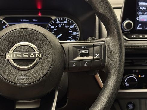 Used 2024 Nissan Rogue S AWD/4WD image 19