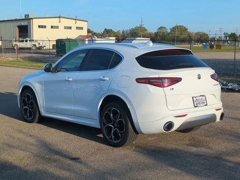 Used 2020 Alfa Romeo Stelvio Ti Lusso image 5
