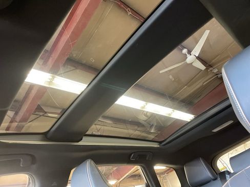 Used 2025 Toyota Crown Signia image 24