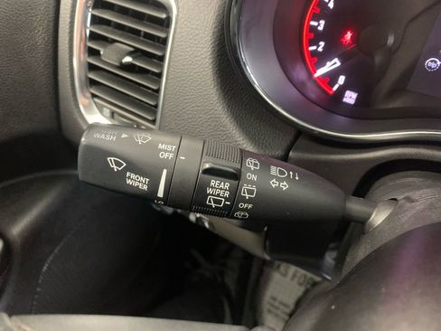 Used 2018 Dodge Durango SXT w/ Quick Order Package 2BB image 39