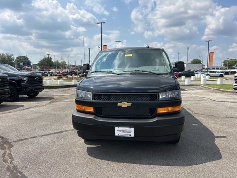 New 2025 Chevrolet Express 2500 image 8