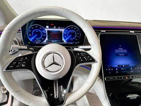 Certified 2023 Mercedes-Benz EQS 450+ SUV image 11