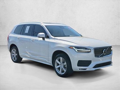 Used 2023 Volvo XC90 B5 Core AWD/4WD image 4
