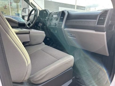 Used 2019 Ford F450 XL w/ Power Equipment Group image 10