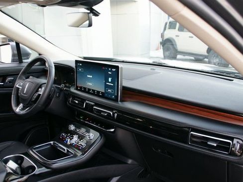 Used 2023 Lincoln Nautilus Reserve w/ Equipment Group 201A image 41