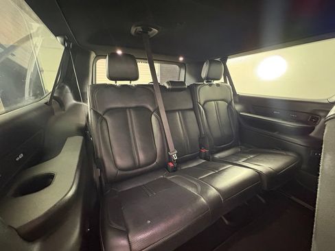 Used 2023 Jeep Wagoneer L Series II RWD image 48