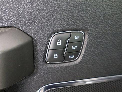 Used 2022 Ford F250 Platinum AWD/4WD image 23