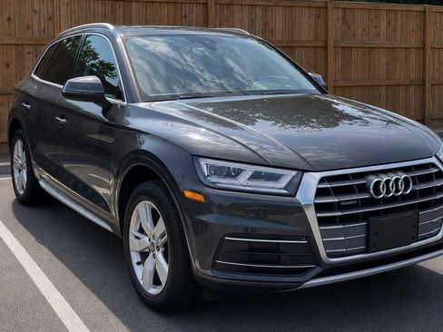 Used 2019 Audi Q5 2.0T Premium Plus w/ Premium Plus Package AWD/4WD image 1