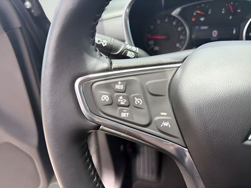 Used 2021 Chevrolet Equinox LT FWD image 34